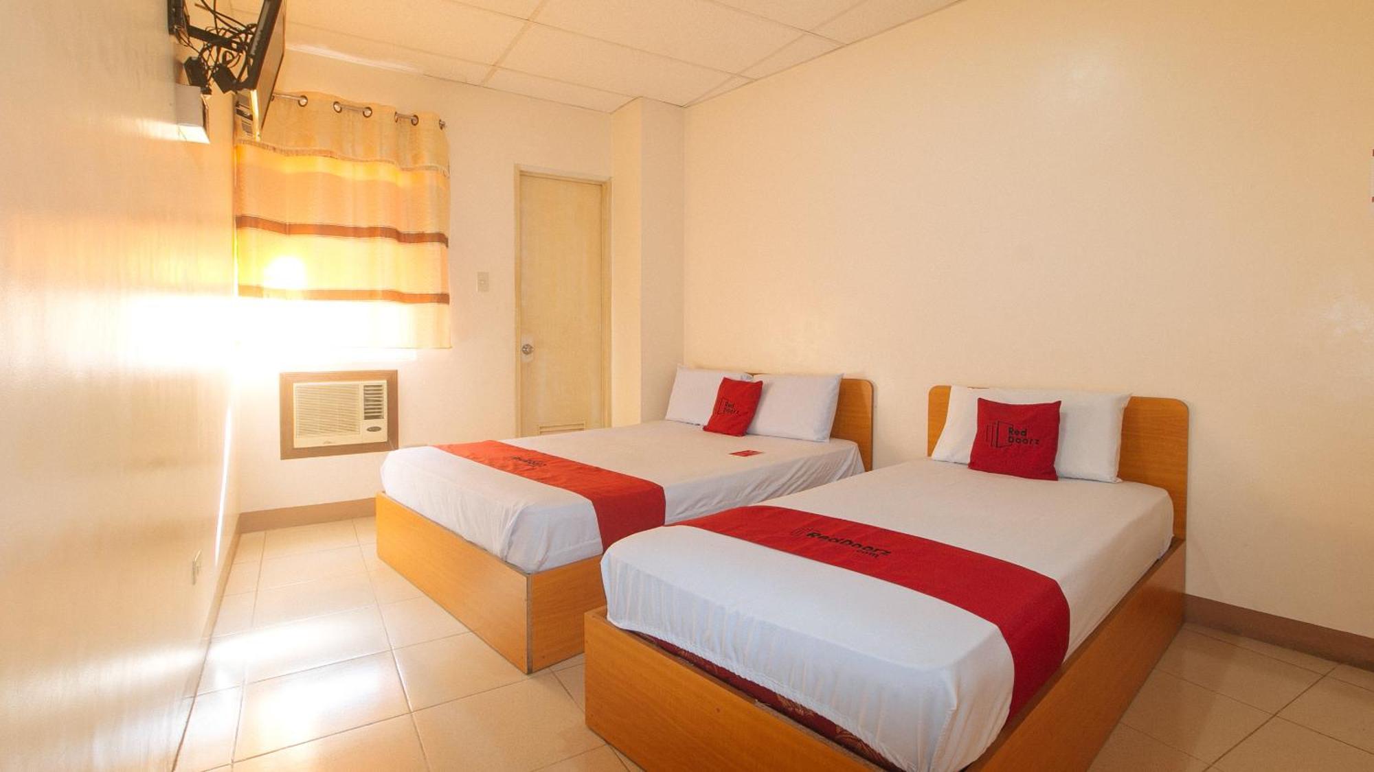 Reddoorz @ Asiana Pension Inn Mandawe Exterior foto