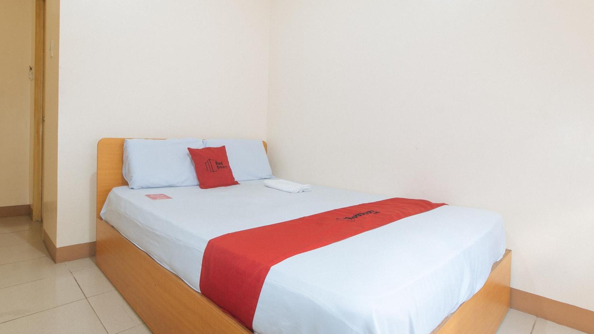 Reddoorz @ Asiana Pension Inn Mandawe Exterior foto
