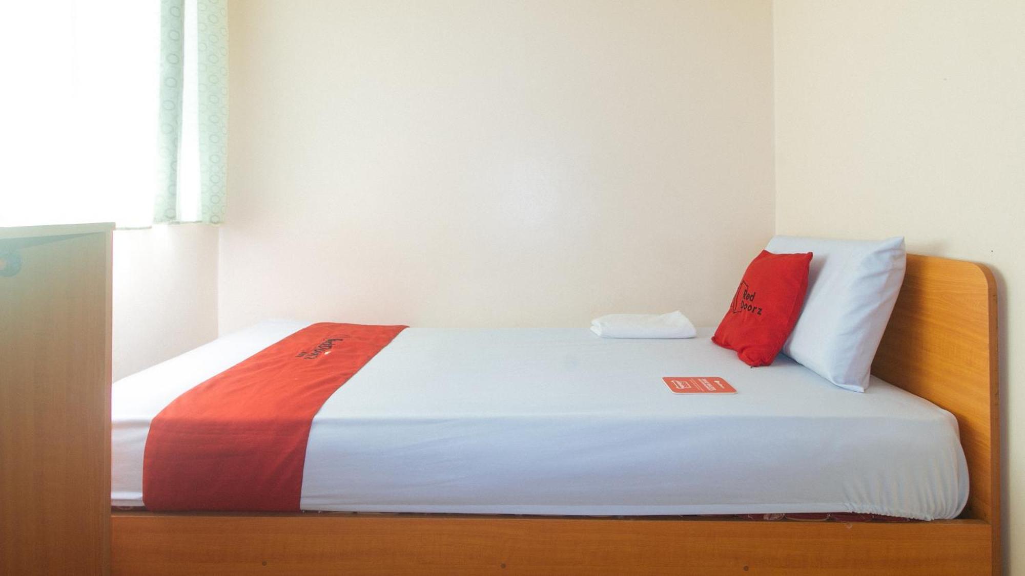 Reddoorz @ Asiana Pension Inn Mandawe Exterior foto